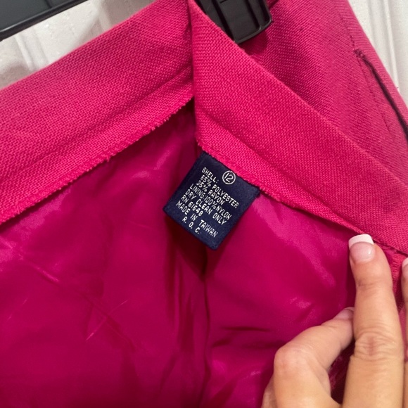 Pink skirt size 12 great condition zip in the back - Picture 6 of 7